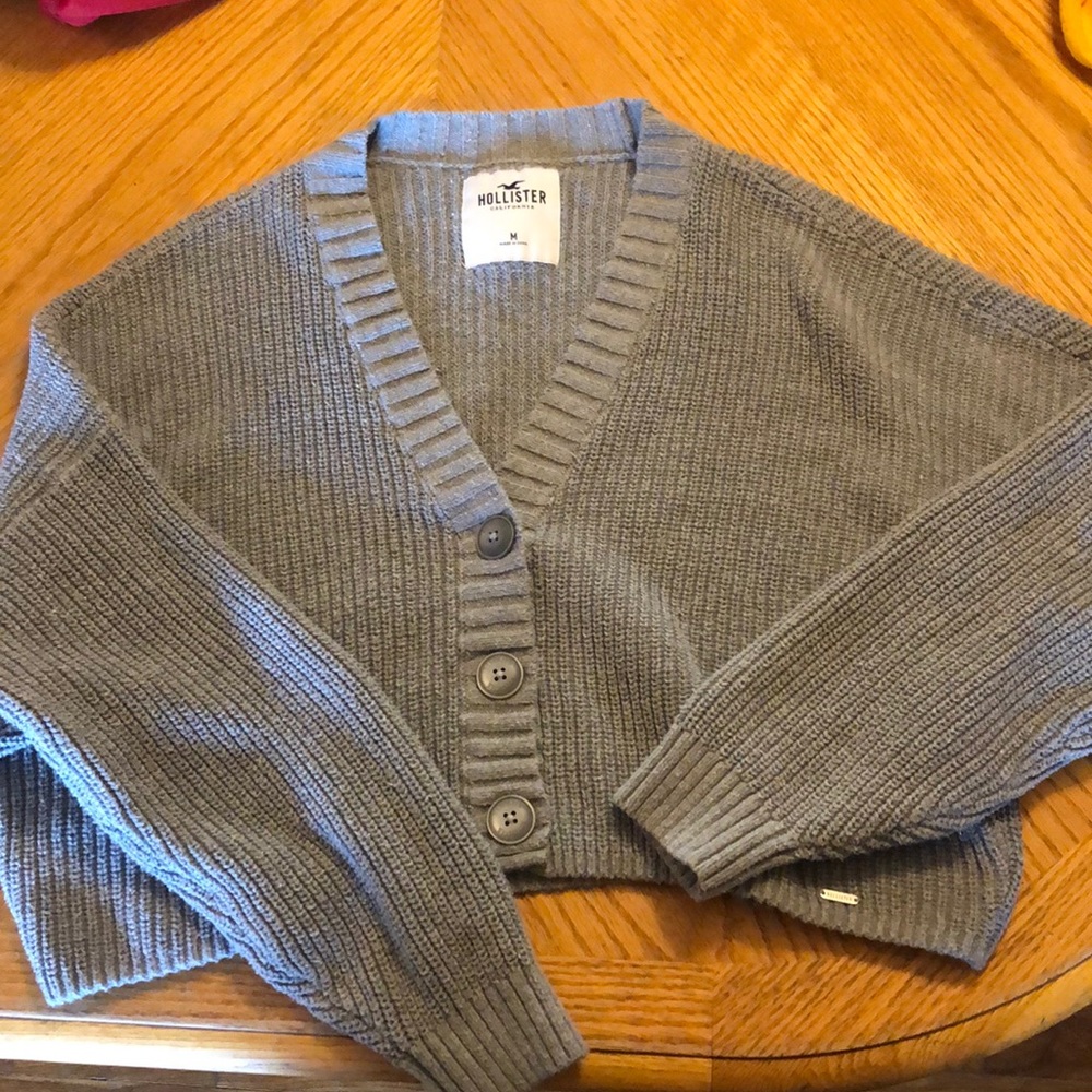 Cropped sweater